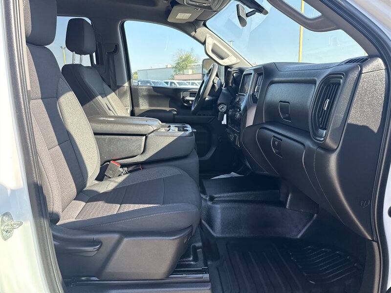 2021 Chevrolet Silverado 3500 Work Truck - Photo 18 - Arlington, TX 76011