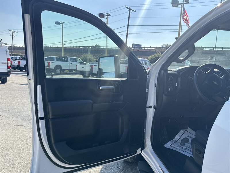 2021 Chevrolet Silverado 3500 Work Truck - Photo 13 - Arlington, TX 76011