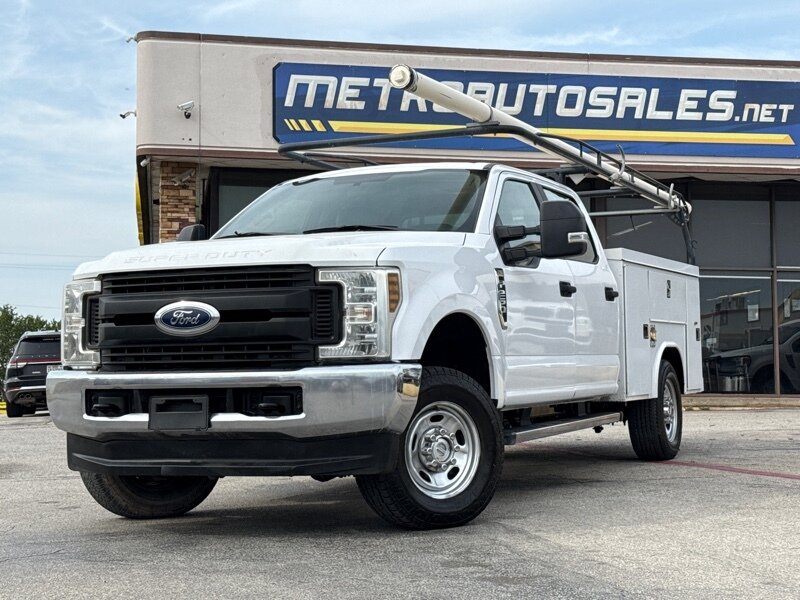 2019 Ford F-250 XL   - Photo 1 - Arlington, TX 76011