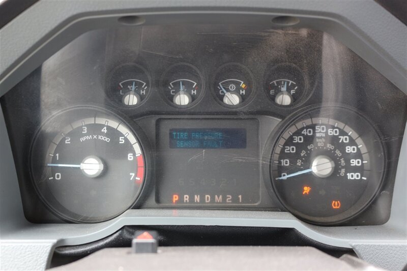 2014 Ford F-350 XL - Photo 18 - Arlington, TX 76011