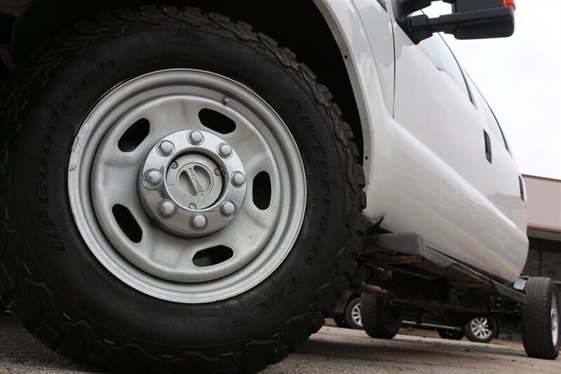 2014 Ford F-350 XL - Photo 2 - Arlington, TX 76011