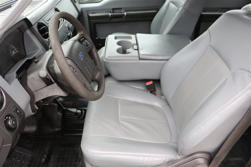 2014 Ford F-350 XL - Photo 17 - Arlington, TX 76011