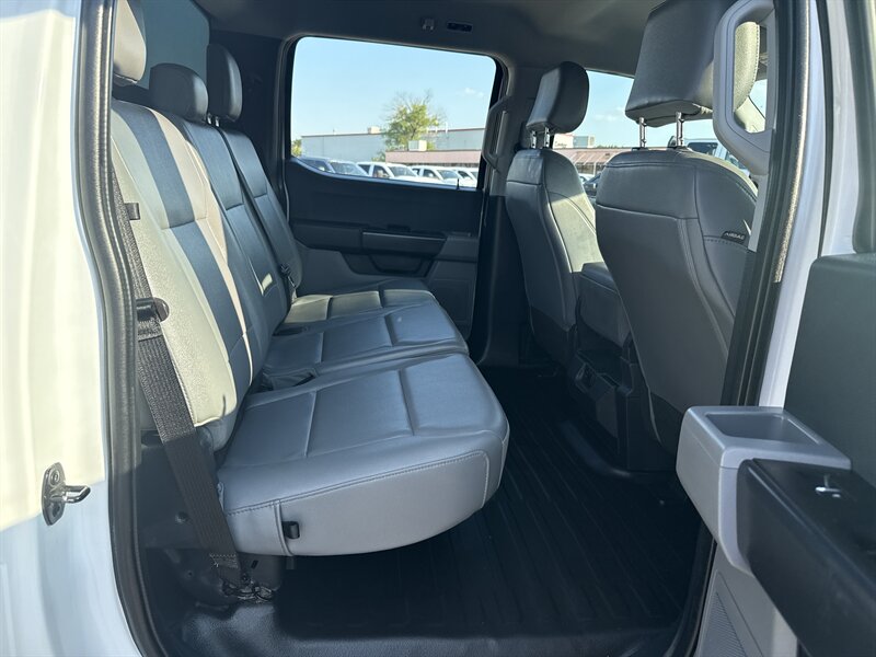 2022 Ford F-150 XL - Photo 18 - Arlington, TX 76011