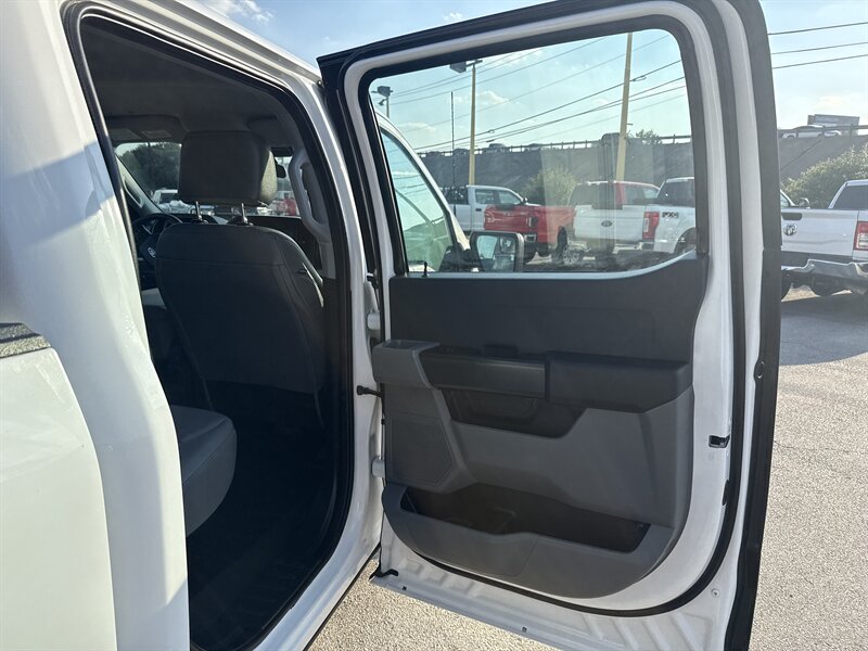 2022 Ford F-150 XL - Photo 17 - Arlington, TX 76011