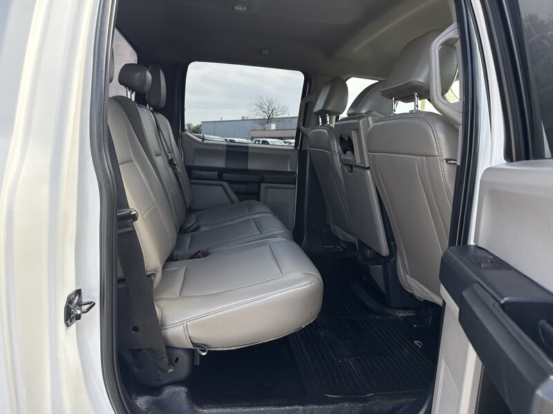 2022 Ford F-250 Super Duty Lariat - Photo 16 - Arlington, TX 76011