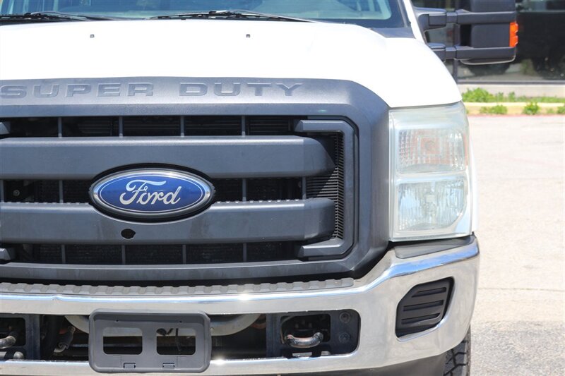 2012 Ford F-250 XL - Photo 13 - Arlington, TX 76011