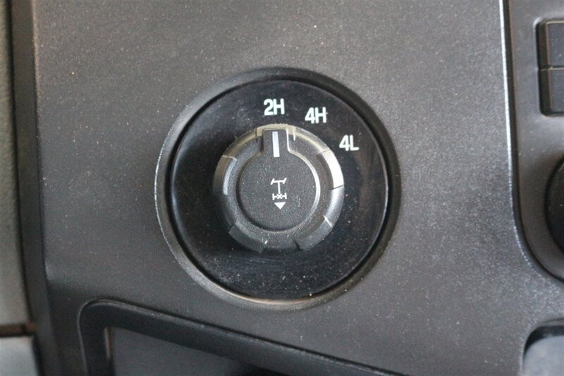 2012 Ford F-250 XL - Photo 23 - Arlington, TX 76011