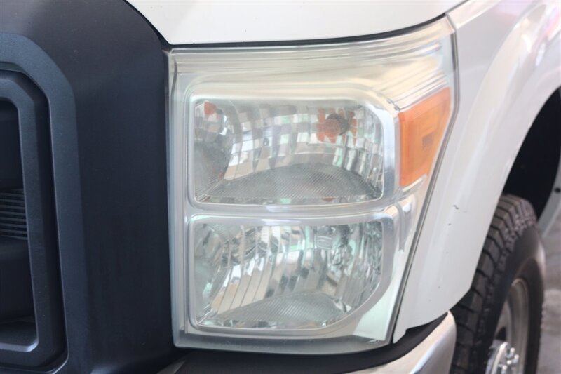 2012 Ford F-250 XL - Photo 35 - Arlington, TX 76011