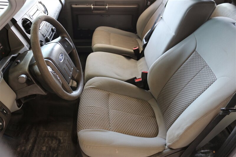 2012 Ford F-250 XL - Photo 17 - Arlington, TX 76011