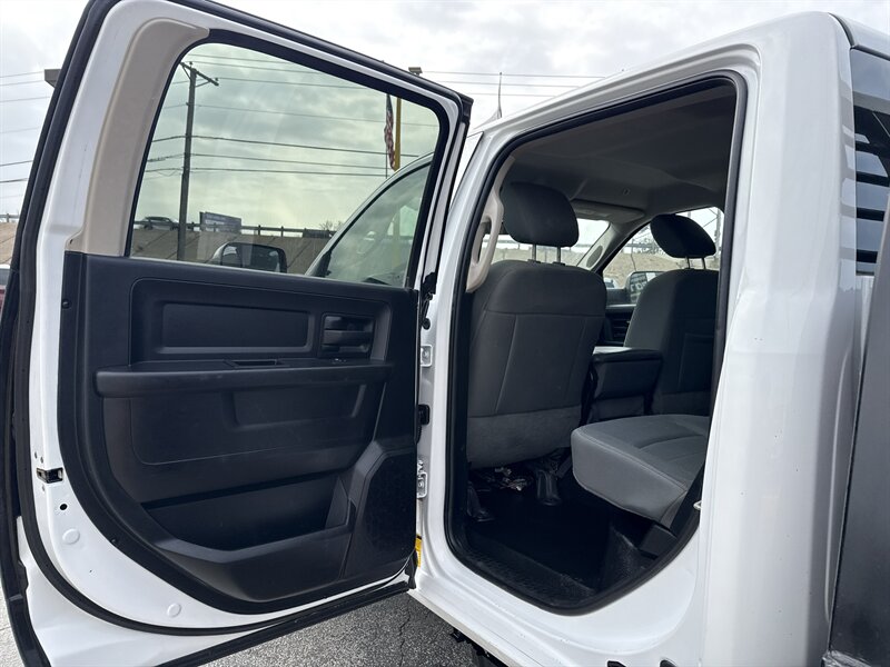 2017 RAM 5500 - Photo 14 - Arlington, TX 76011