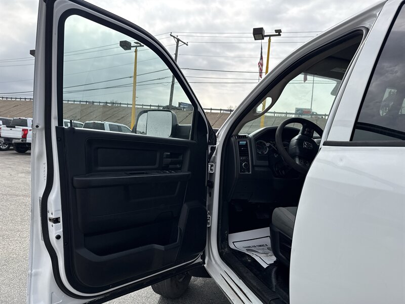 2017 RAM 5500 - Photo 12 - Arlington, TX 76011