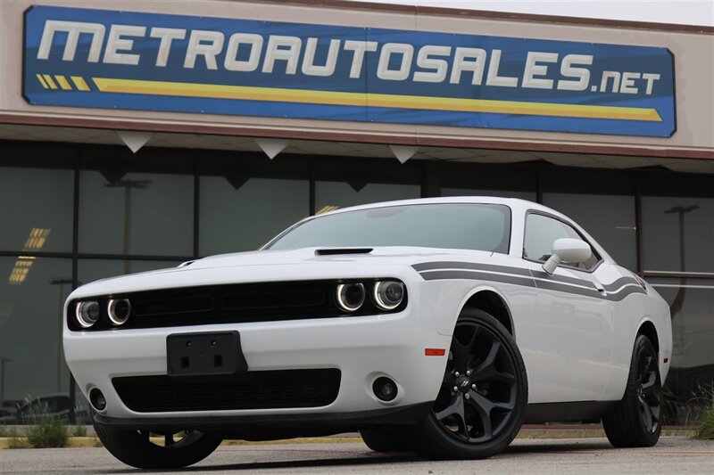 2020 Dodge Challenger SXT  