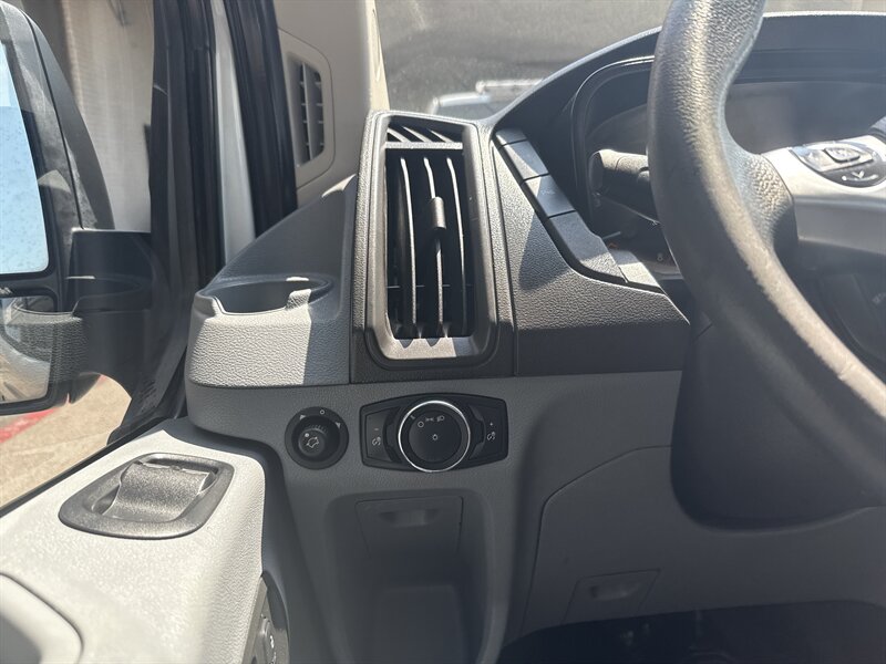 2015 Ford Transit 250 - Photo 17 - Arlington, TX 76011