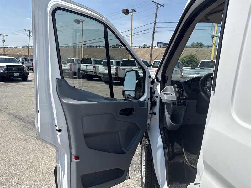 2015 Ford Transit 250 - Photo 12 - Arlington, TX 76011
