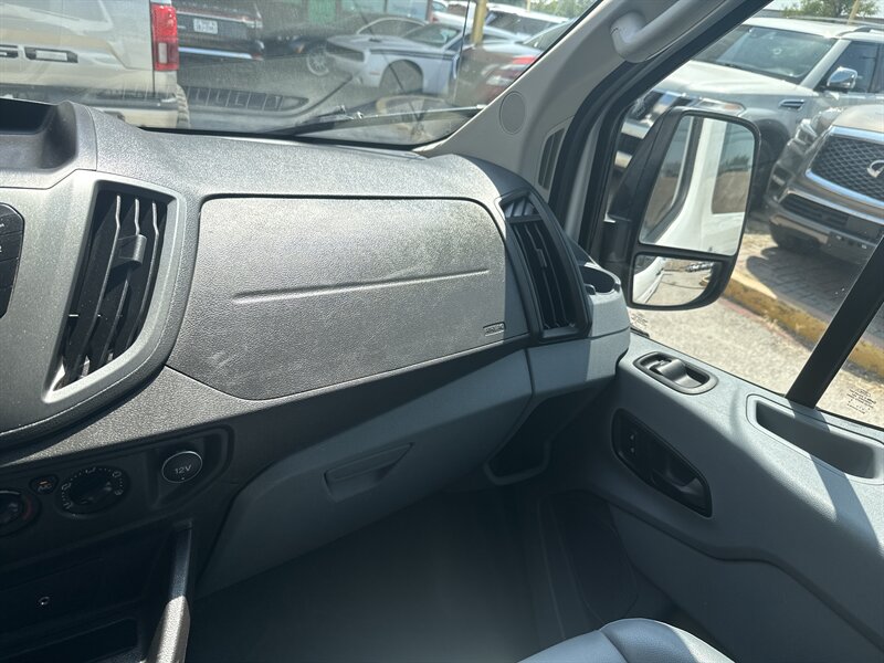 2015 Ford Transit 250 - Photo 22 - Arlington, TX 76011