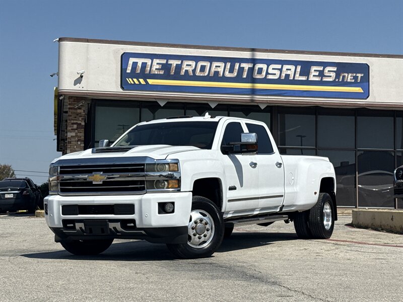 2019 Chevrolet Silverado 3500 High Country   - Photo 1 - Arlington, TX 76011