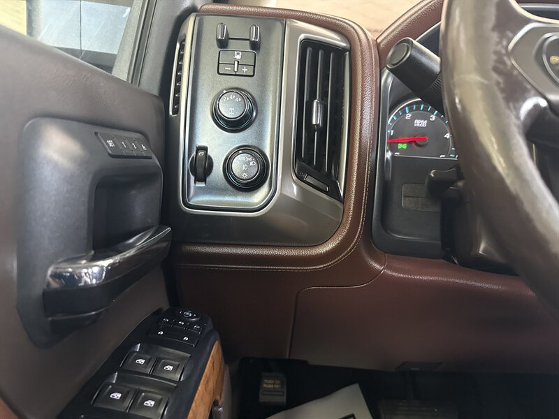 2019 Chevrolet Silverado 3500 High Country - Photo 22 - Arlington, TX 76011