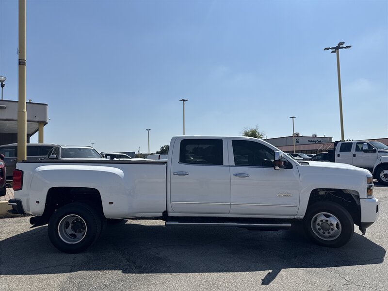 2019 Chevrolet Silverado 3500 High Country - Photo 4 - Arlington, TX 76011