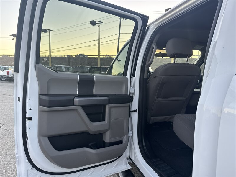 2018 Ford F-150 XLT - Photo 15 - Arlington, TX 76011