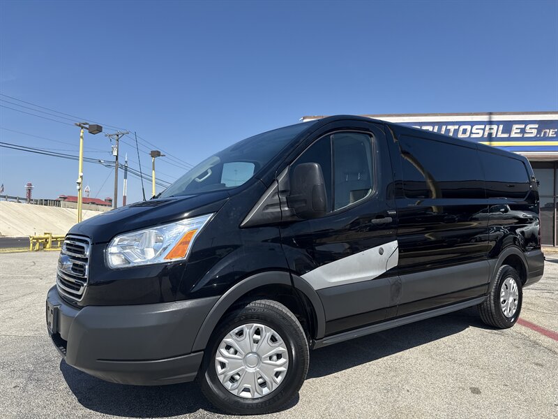2018 Ford Transit 150 - Photo 11 - Arlington, TX 76011