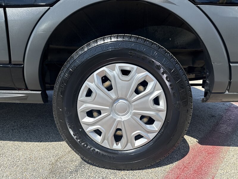 2018 Ford Transit 150 - Photo 12 - Arlington, TX 76011