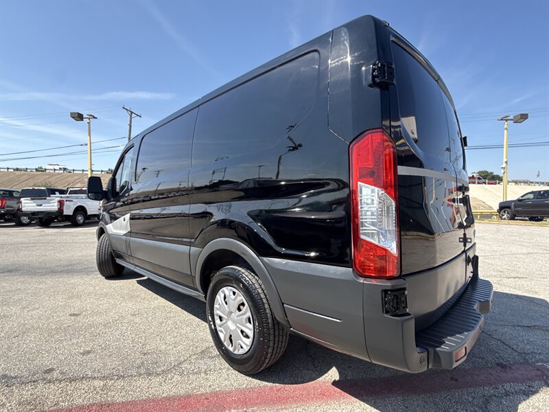2018 Ford Transit 150 - Photo 9 - Arlington, TX 76011