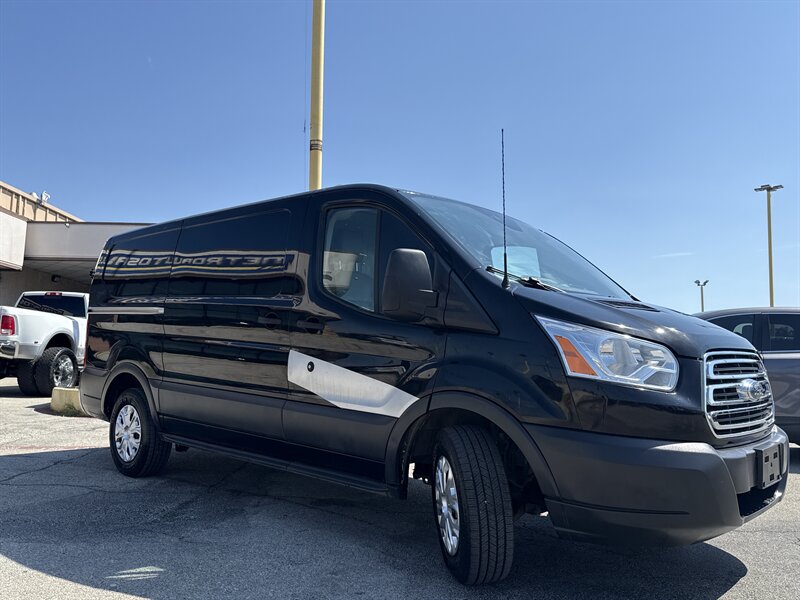 2018 Ford Transit 150 - Photo 3 - Arlington, TX 76011