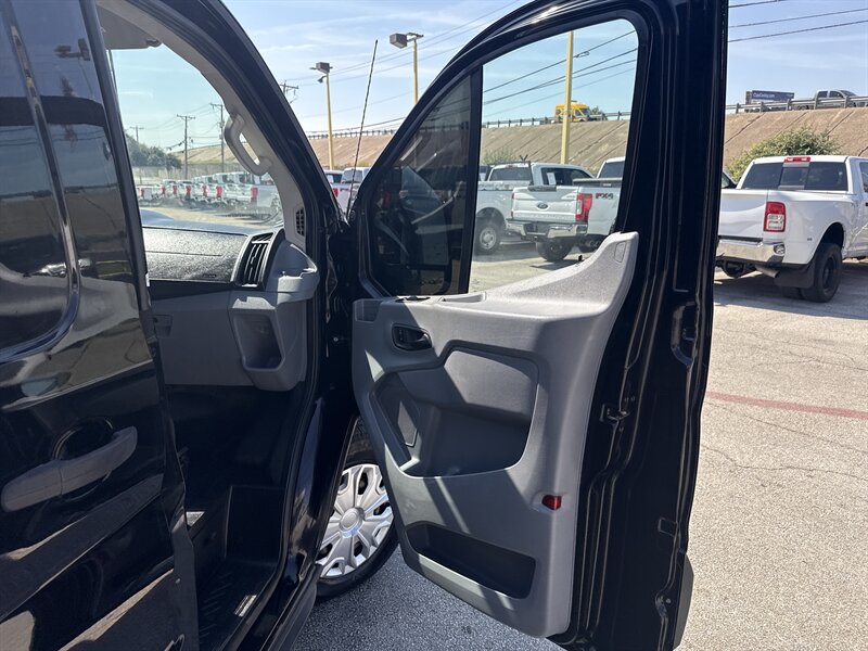 2018 Ford Transit 150 - Photo 15 - Arlington, TX 76011