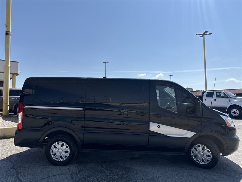 2018 Ford Transit 150 - Photo 4 - Arlington, TX 76011