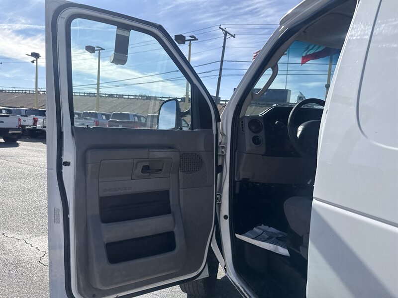 2012 Ford E-250 - Photo 12 - Arlington, TX 76011