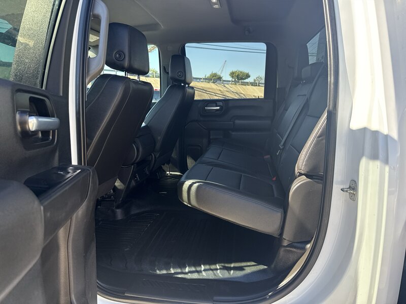 2021 Chevrolet Silverado 3500 Work Truck - Photo 17 - Arlington, TX 76011