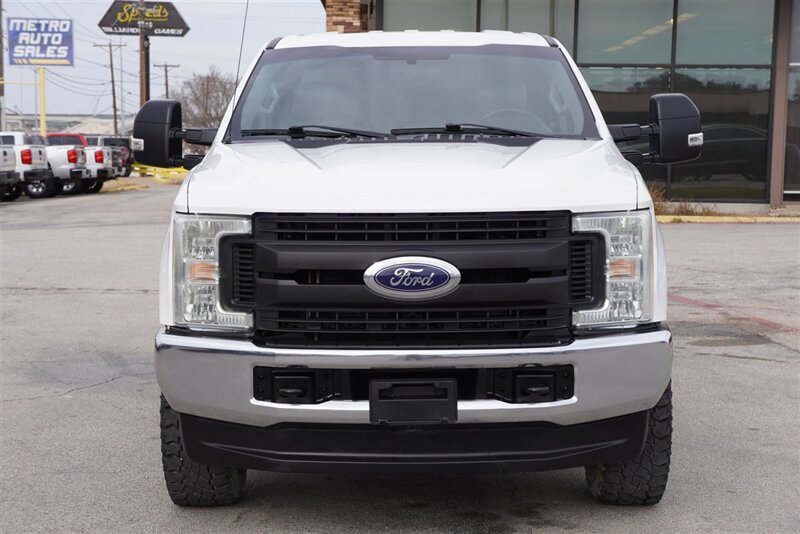 2017 Ford F-250 XL - Photo 9 - Arlington, TX 76011