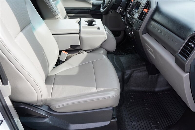 2017 Ford F-250 XL - Photo 35 - Arlington, TX 76011