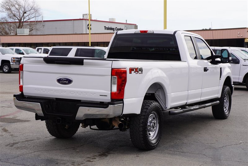 2017 Ford F-250 XL - Photo 6 - Arlington, TX 76011
