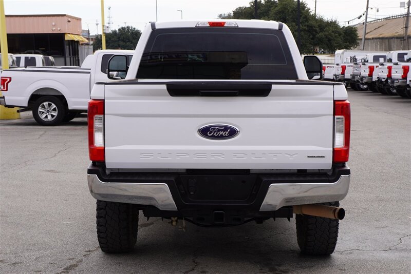 2017 Ford F-250 XL - Photo 5 - Arlington, TX 76011