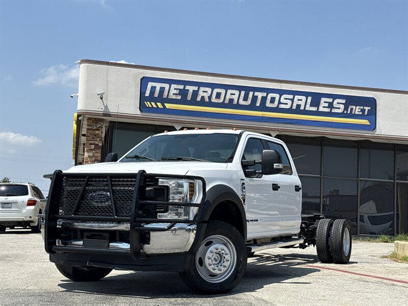 2018 Ford F-550 W   - Photo 1 - Arlington, TX 76011