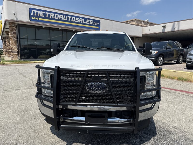 2018 Ford F-550 W - Photo 2 - Arlington, TX 76011