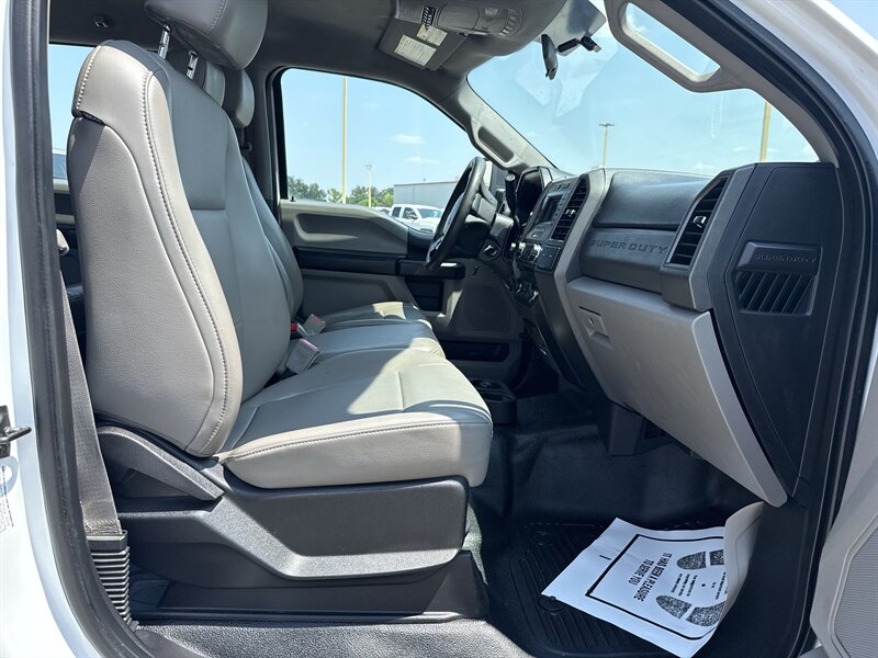 2018 Ford F-550 W - Photo 19 - Arlington, TX 76011
