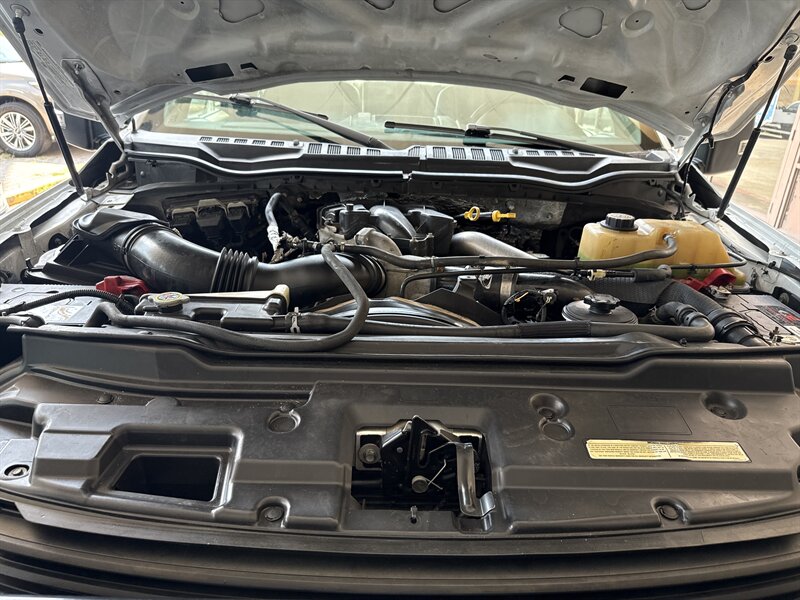 2018 Ford F-550 W - Photo 31 - Arlington, TX 76011