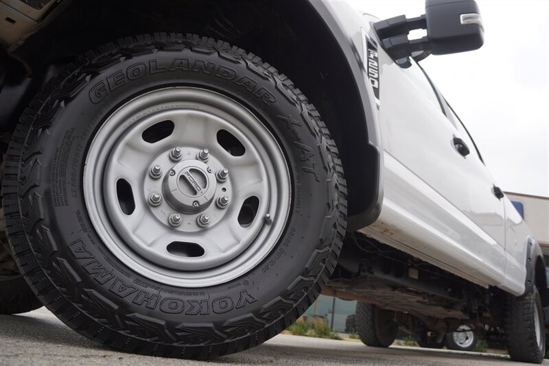 2019 Ford F-250 XL - Photo 2 - Arlington, TX 76011