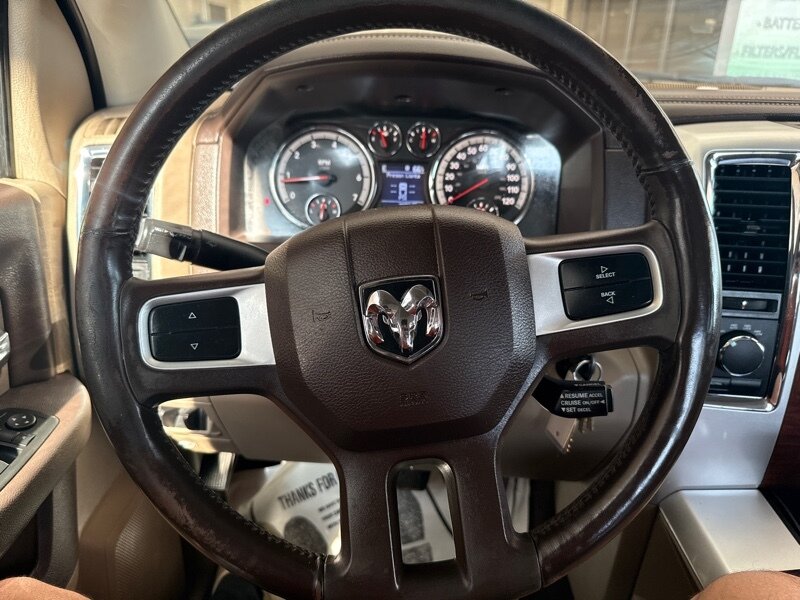 2011 RAM 1500 Laramie - Photo 22 - Arlington, TX 76011