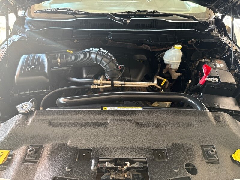 2011 RAM 1500 Laramie - Photo 32 - Arlington, TX 76011