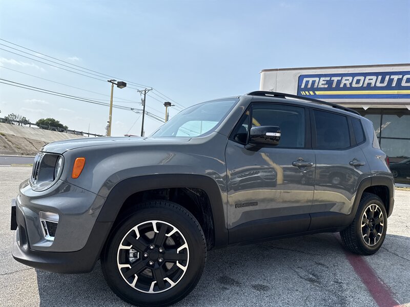 2023 Jeep Renegade Latitude - Photo 11 - Arlington, TX 76011