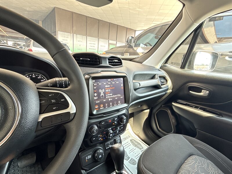 2023 Jeep Renegade Latitude - Photo 30 - Arlington, TX 76011