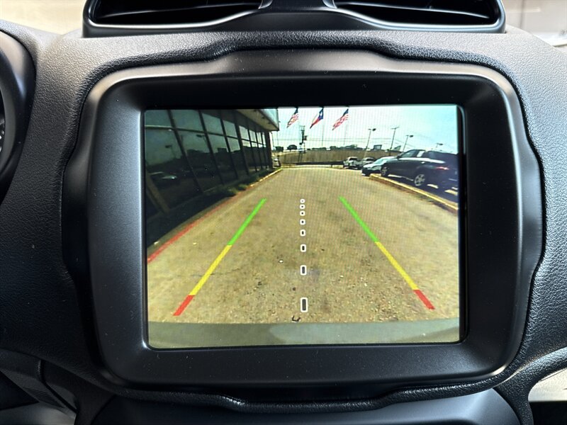 2023 Jeep Renegade Latitude - Photo 28 - Arlington, TX 76011