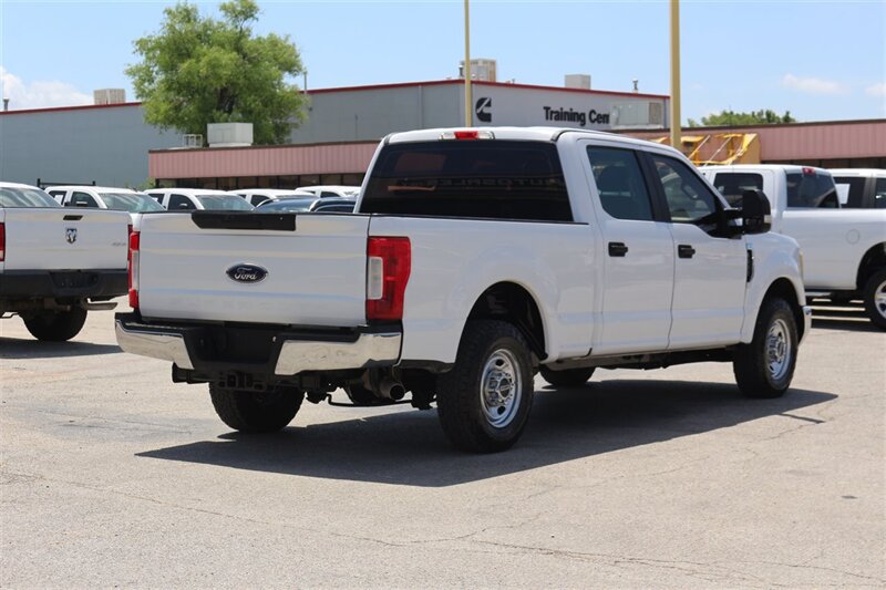 2017 Ford F-250 XL - Photo 9 - Arlington, TX 76011
