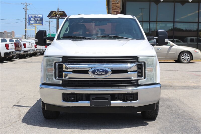 2017 Ford F-250 XL - Photo 12 - Arlington, TX 76011