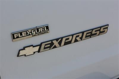 2010 Chevrolet Express 2500   - Photo 15 - Arlington, TX 76011