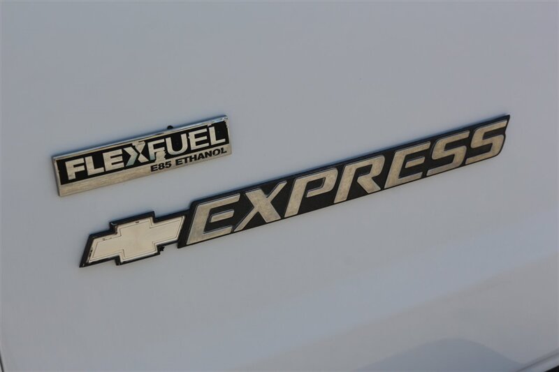 2010 Chevrolet Express 2500 2500 photo