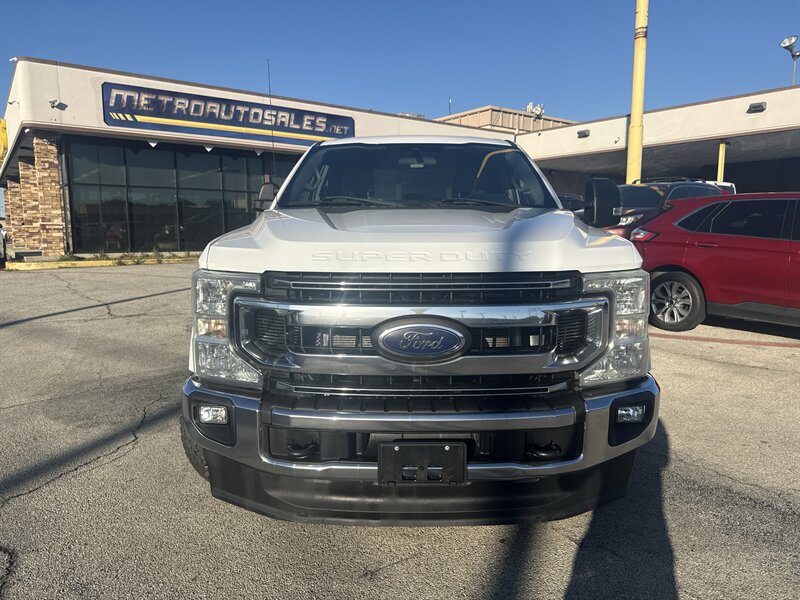 2022 Ford F-250 XLT - Photo 2 - Arlington, TX 76011